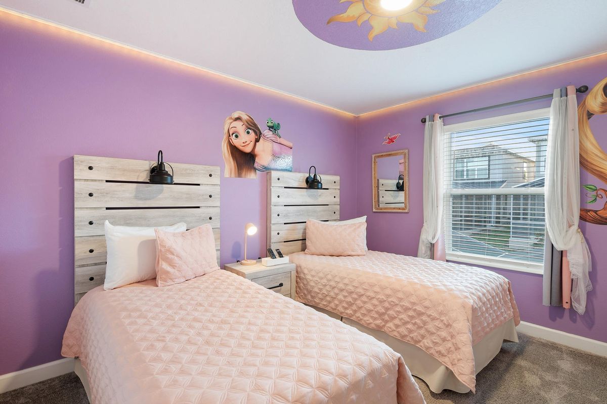 Two Twins Bedroom 3 Upstairs Tangled Theme