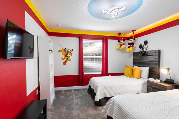 Two Twins Bedroom 2 32" Smart TV