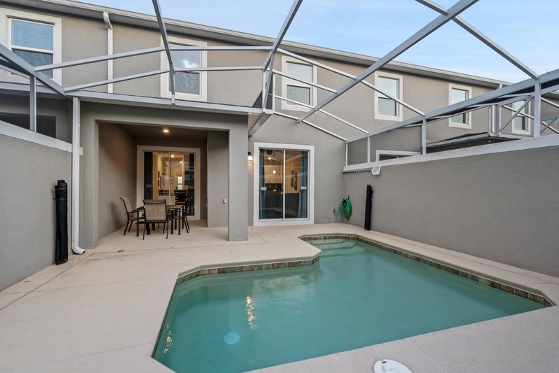 Pool / Patio