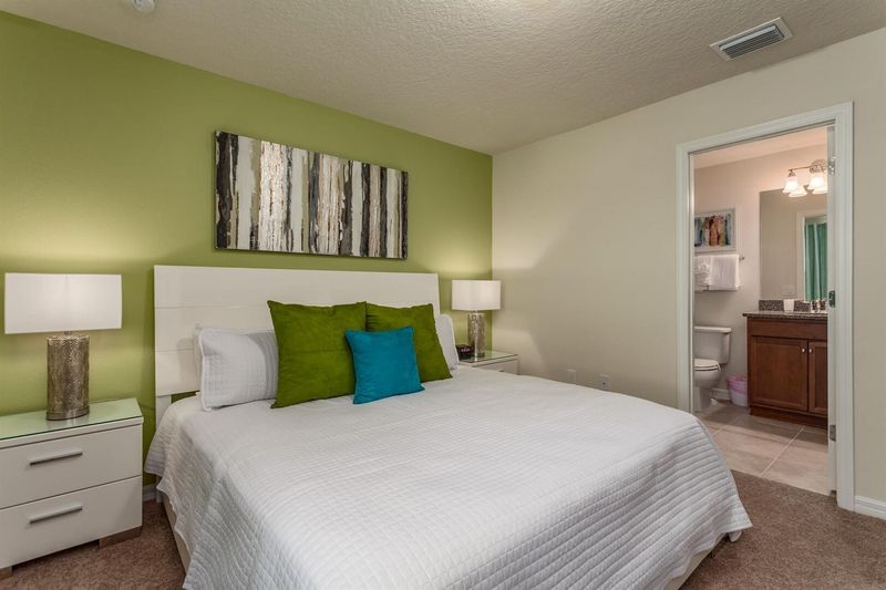 King Suite Bedroom 4 (Angle)