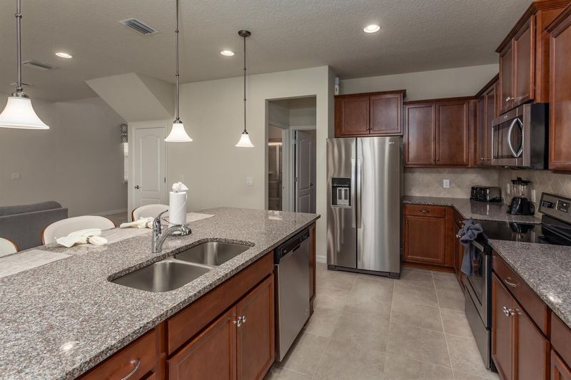 Kitchen (Angle)