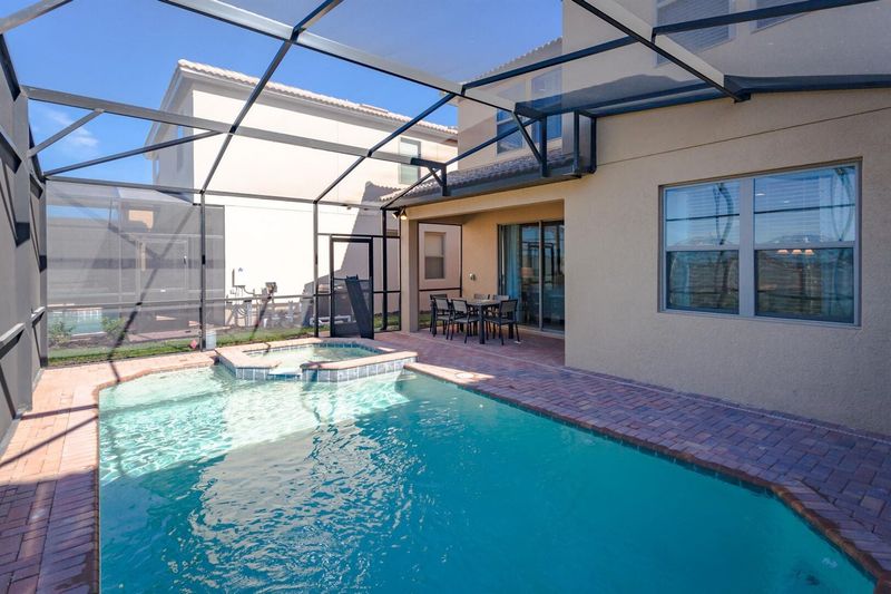 Pool Deck (Angle)
