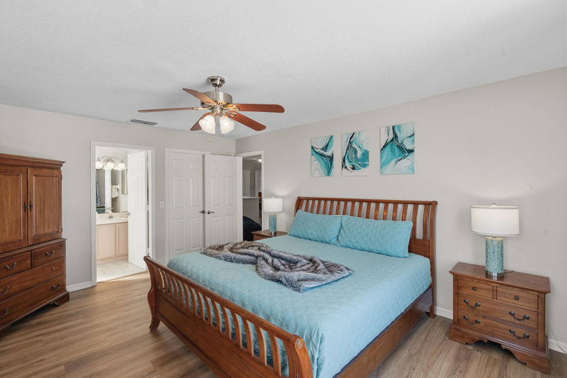 King Suite Bedroom 2 (angle)