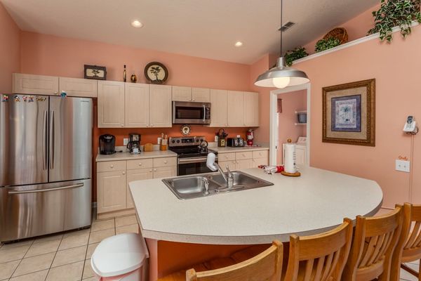 Kitchen (Angle)