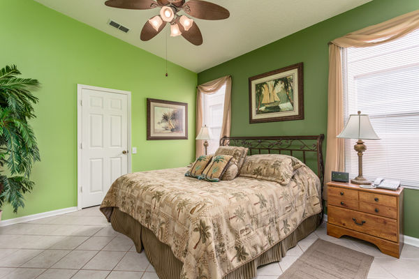 Master King Bedroom 1
Attached Bathroom
32" TV