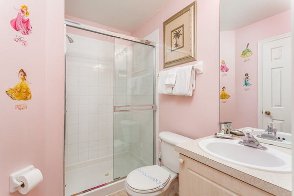 Queen Suite Bathroom 2
Shower