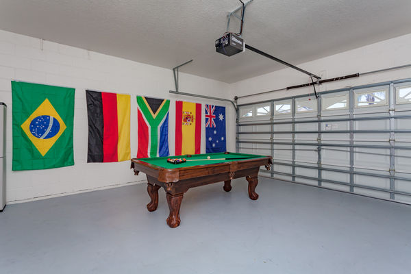 Game Room
Pool Table