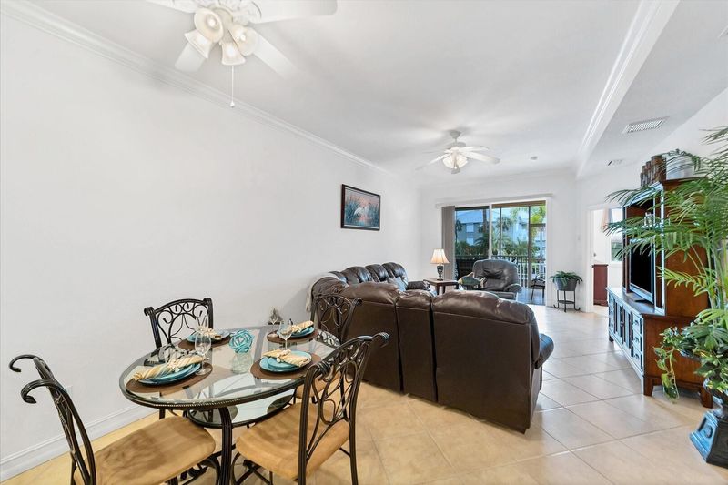 Living room/dining room combo