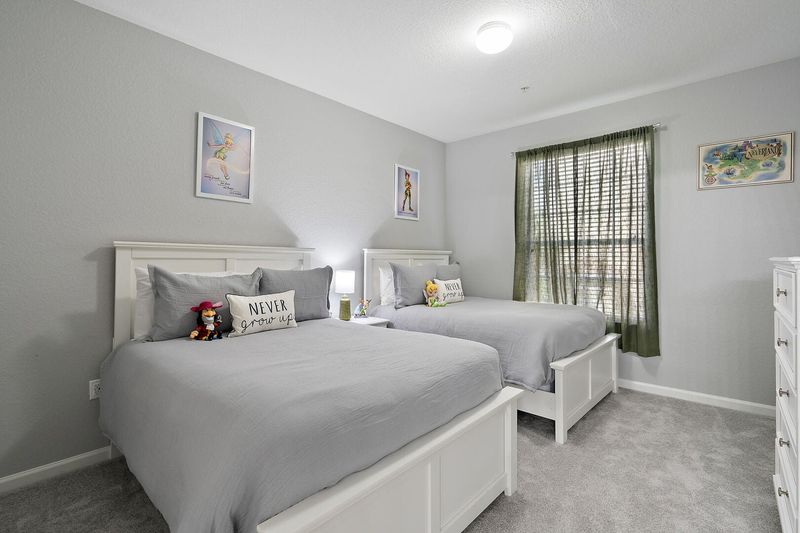 Two Doubles Bedroom 2
Shared Bathroom
50" TV
Peter Pan Theme