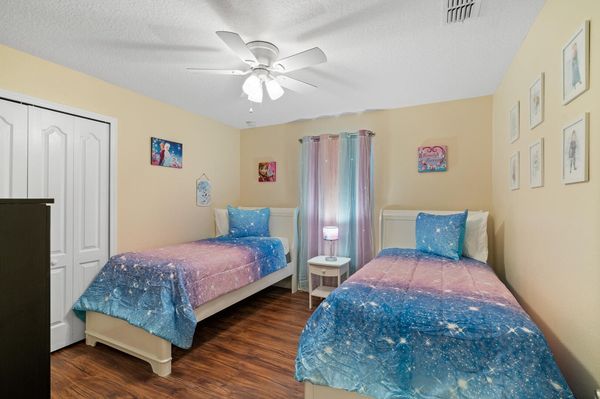 Two Twins Bedroom 4 Upstairs
