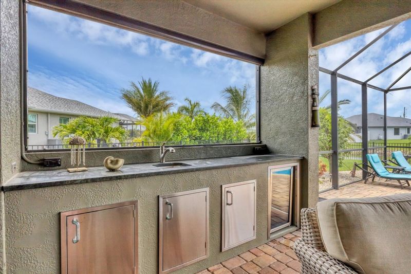 Outdoor kitchen area