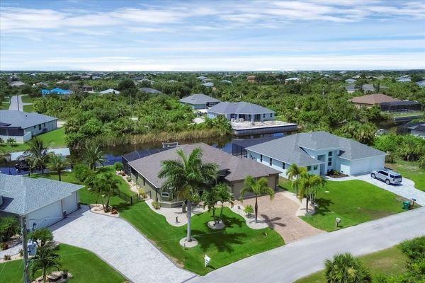 Beautiful South Gulf Cove waterfront home with private pool (Boat lift not available)