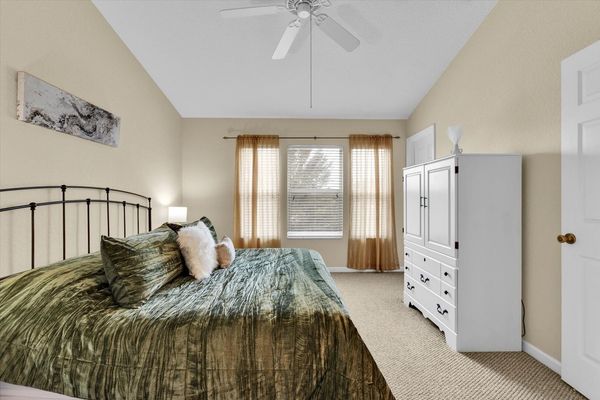 Master King Bedroom 1 Upstairs
40" Smart TV
Attached Bathroom