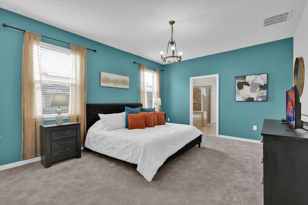 Master King Bedroom 1 Downstairs
Attached Bathroom
32" Roku TV