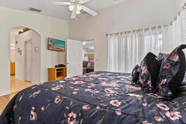 Master King Bedroom 1
Attached Bathroom
40" Smart TV