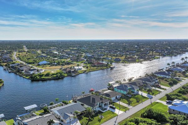 South Gulf Cove (Boat lift not available)