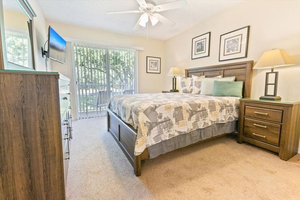 Master Queen Bedroom 2 Upstairs
Attached Bathroom