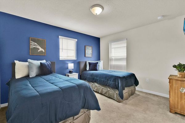 Twin Suite Bedroom 4 Upstairs
Attached Bathroom