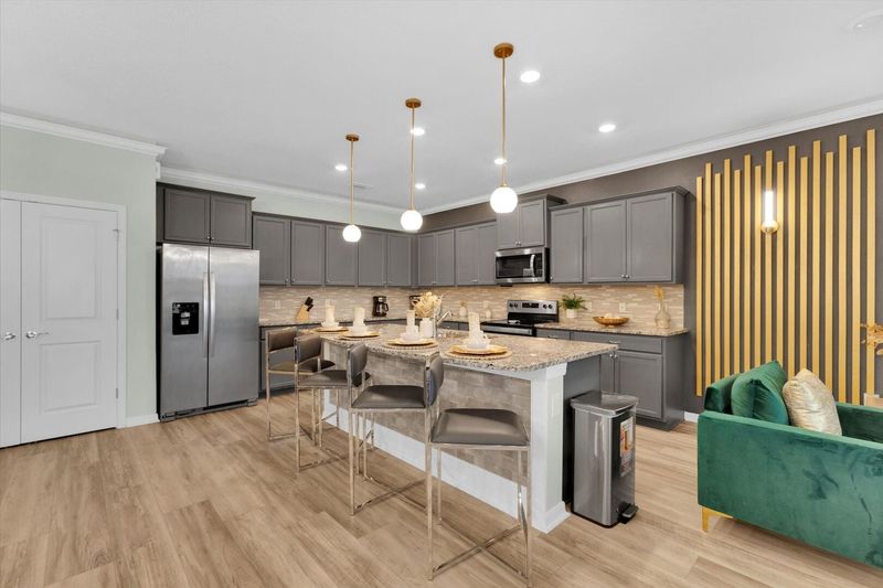 Kitchen/Breakfast Bar