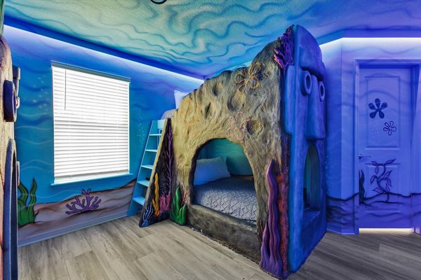 Bedroom 4 - SpongeBob SquarePants, Two Twin/Twin Bunks, Upstairs, Shared Bathroom, No TV
