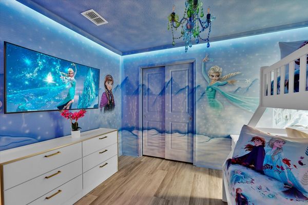 Bedroom 10 - Frozen, Twin/Double Bunk, Upstairs. 50" Smart TV