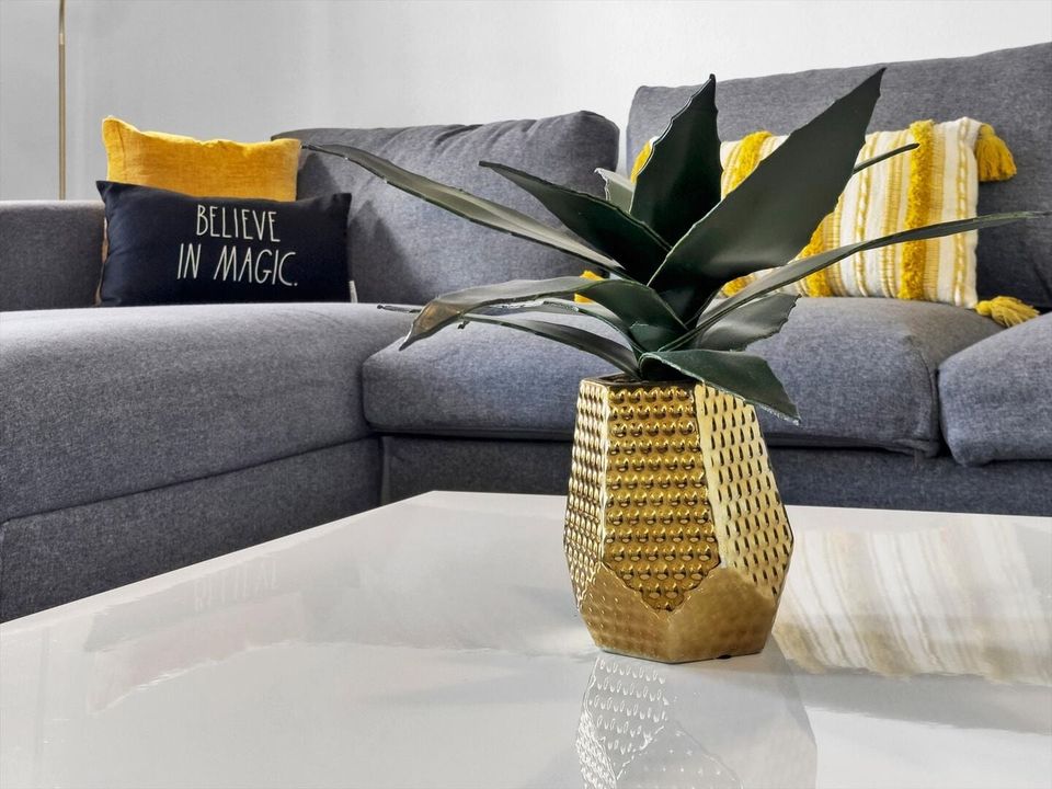 Living Room (Angle)