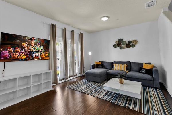Living Room
58" Roku TV
Has a Sleeper Sofa