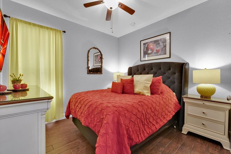 Queen Bedroom 2 Downstairs
Alice in Wonderland Theme