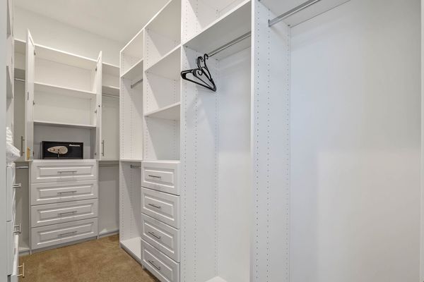 Walk-in closet