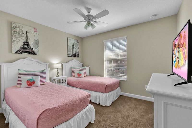 Two Twins Bedroom 5, Upstairs