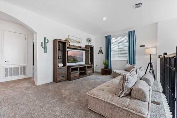 Loft
50" Smart TV