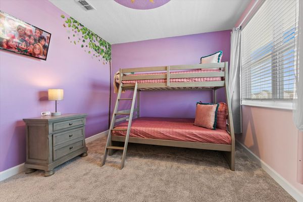 Twin/Double Bunk Bedroom 5 (Angle)
32" Smart TV