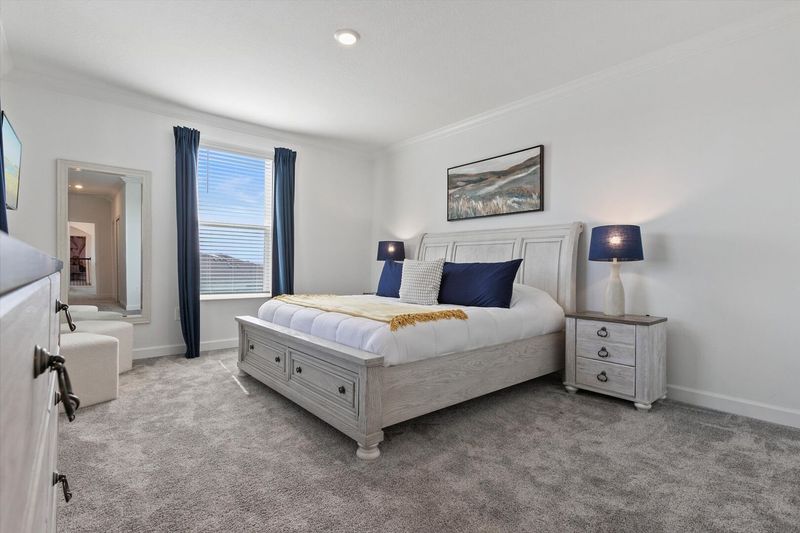 Master King Bedroom 2. Upstairs
Attached Bathroom