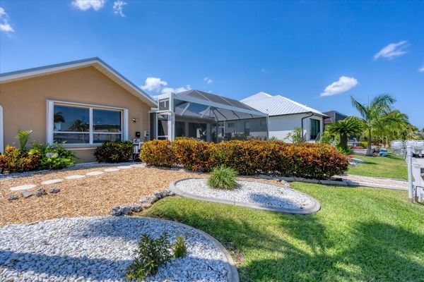 Beautiful Punta Gorda Isles canal home with private pool