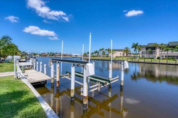 Beautiful Punta Gorda Isles canal home with private pool (Boat lift not available)