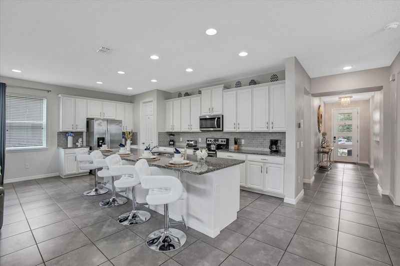 Kitchen (Angle 2)