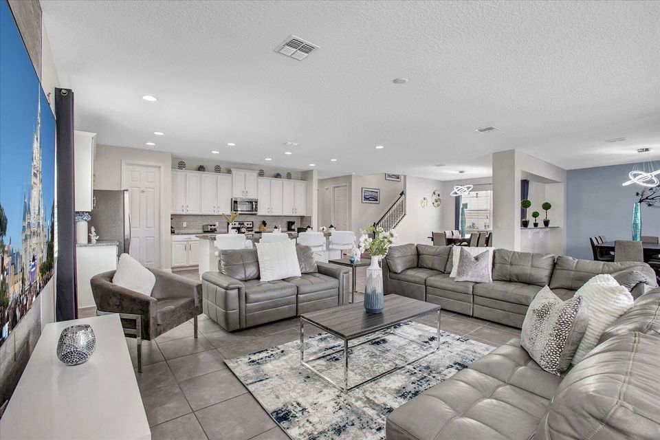 Living Room (Angle)