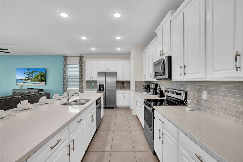 Kitchen (Angle 2)