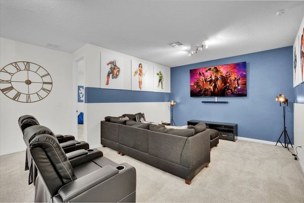 Loft (Angle)
85" Smart TV
Sound Bar