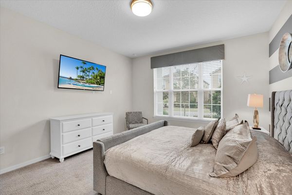 Master King Bedroom (1 Angle)
55" Roku TV