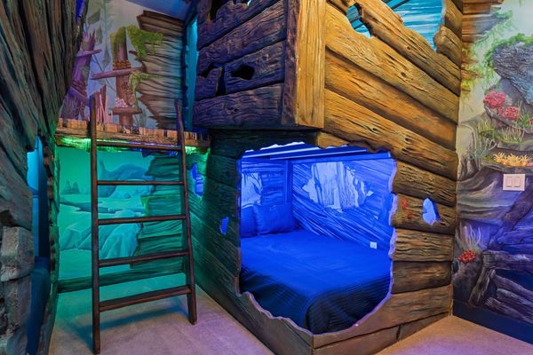 The kids will love the themed bedroom, creatively decorated to spark their imagination and provide a fun-filled retreat