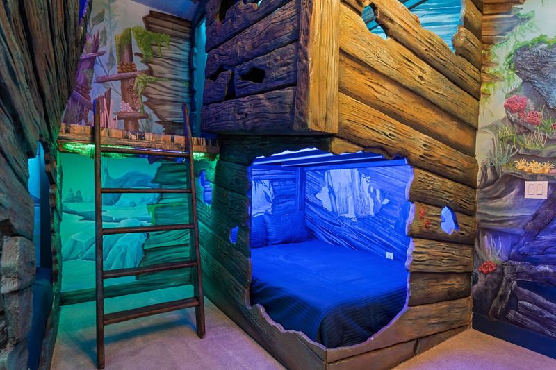 The kids will love the themed bedroom, creatively decorated to spark their imagination and provide a fun-filled retreat