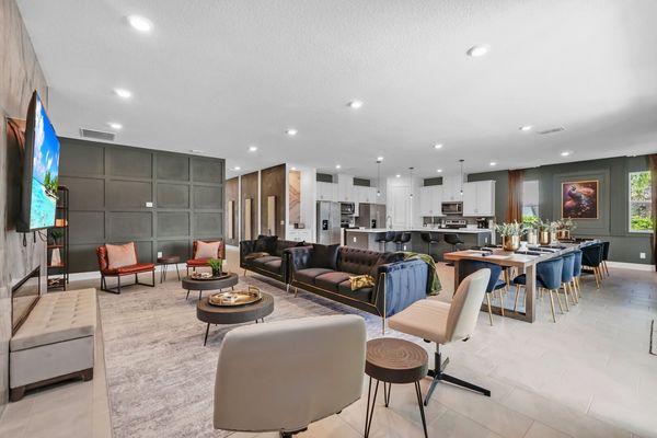 The open floor plan makes it comfortable for the whole family to join together.