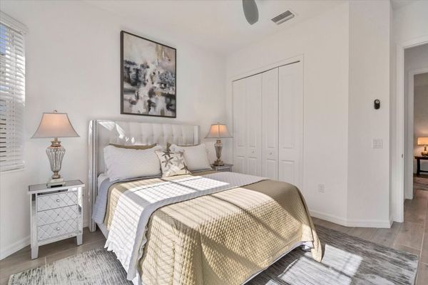 Guest bedroom 2 with queen bed