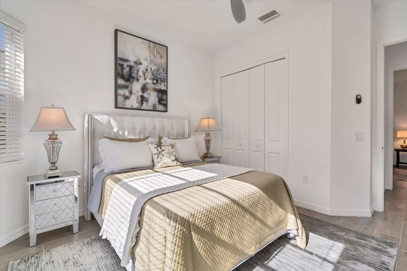Guest bedroom 2 with queen bed