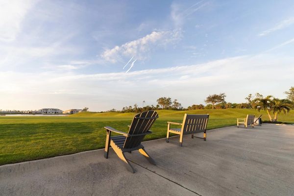 Heritage Landing clubhouse catch the sunsets