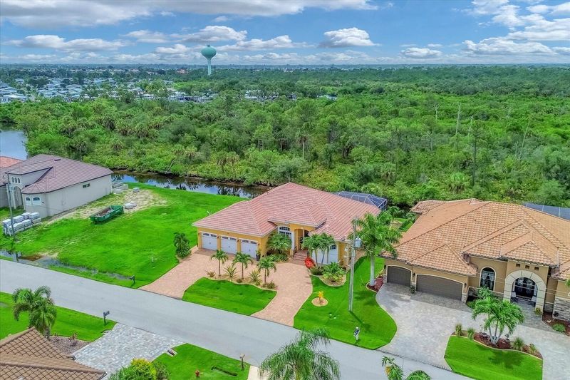 Stunning waterfront home with private pool & spa in historic Punta Gorda