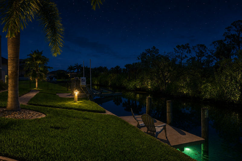 14' x 6'. Dock with underwater fish lights (Boat lift not available)