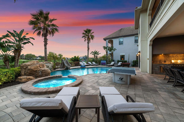 The kids will love splashing around in the evenings