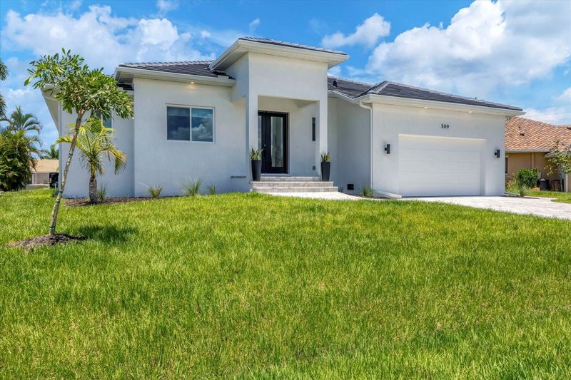 Beautiful brand new Punta Gorda pool home with water view